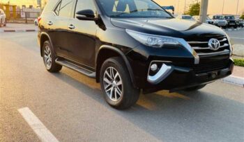 2015 Toyota Fortuner full