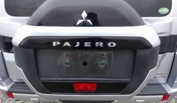 2015 Mitsubishi Pajero full