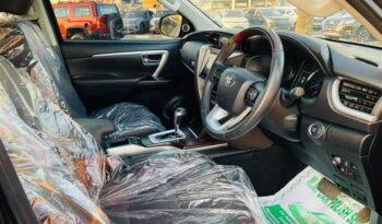 2015 Toyota Fortuner full