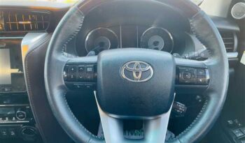 2015 Toyota Fortuner full