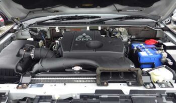 2015 Mitsubishi Pajero full