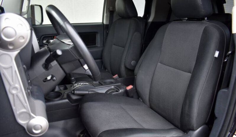 2014 Toyota FJ Cruiser full