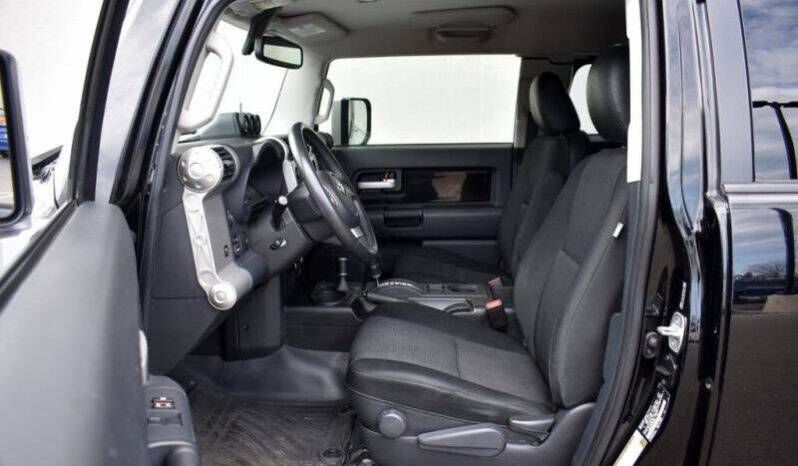 2014 Toyota FJ Cruiser full