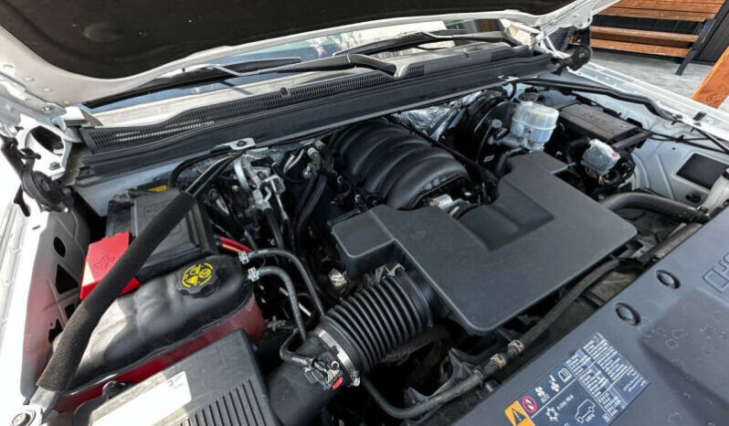 2018 Chevrolet Suburban full