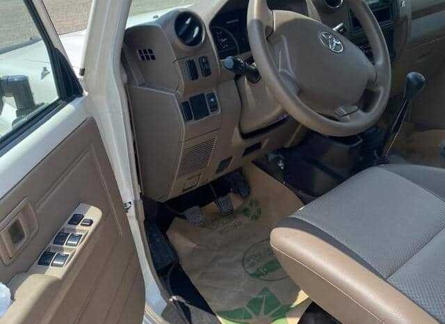 2015 TOYOTA LAND CRUISER full